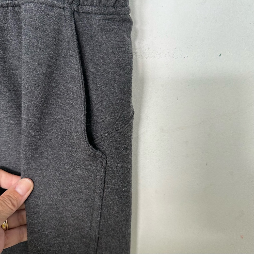 Lululemon Hello Sunday Crop Heathered Mod Black - Picture 4 of 10